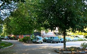 Ellington Lodge At The Concorde